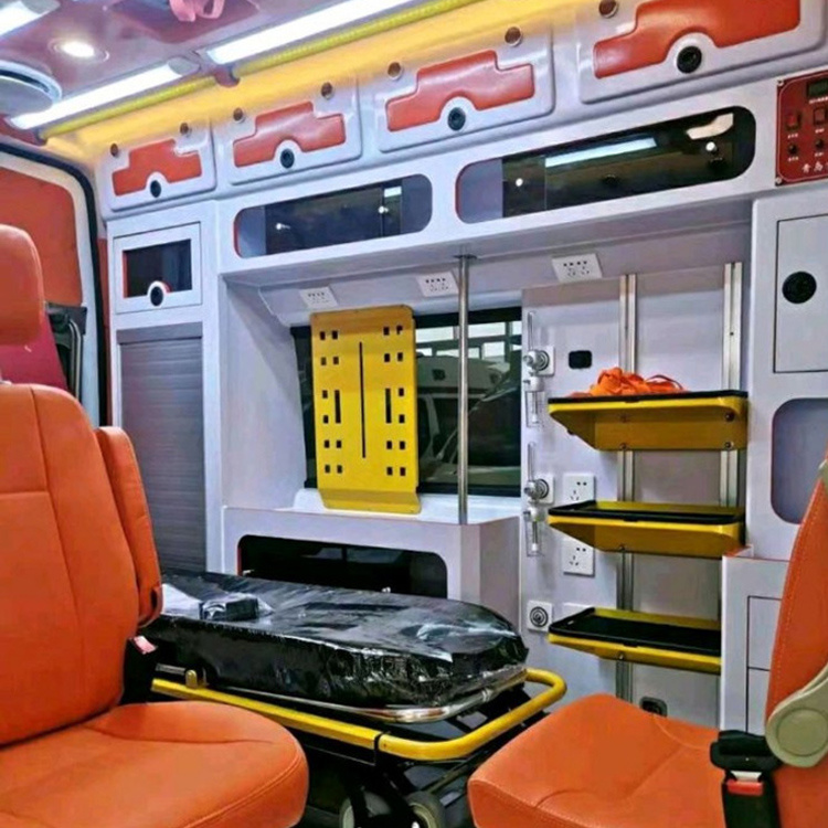 盐田长途救护车护送病人租赁价格